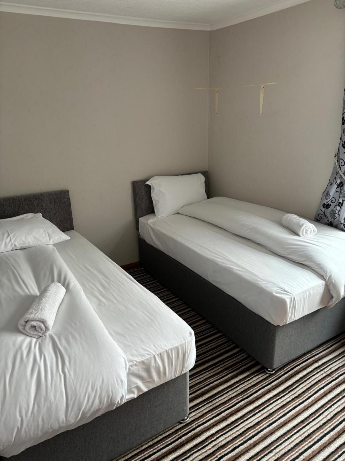 The Sandringham Court Hotel & Apartment Welcoming Large And Small Groups For 15 Years 블랙풀 외부 사진