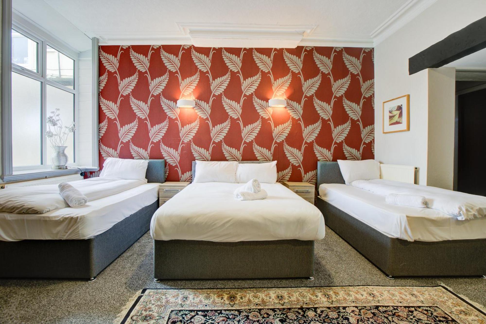 The Sandringham Court Hotel & Apartment Welcoming Large And Small Groups For 15 Years 블랙풀 외부 사진
