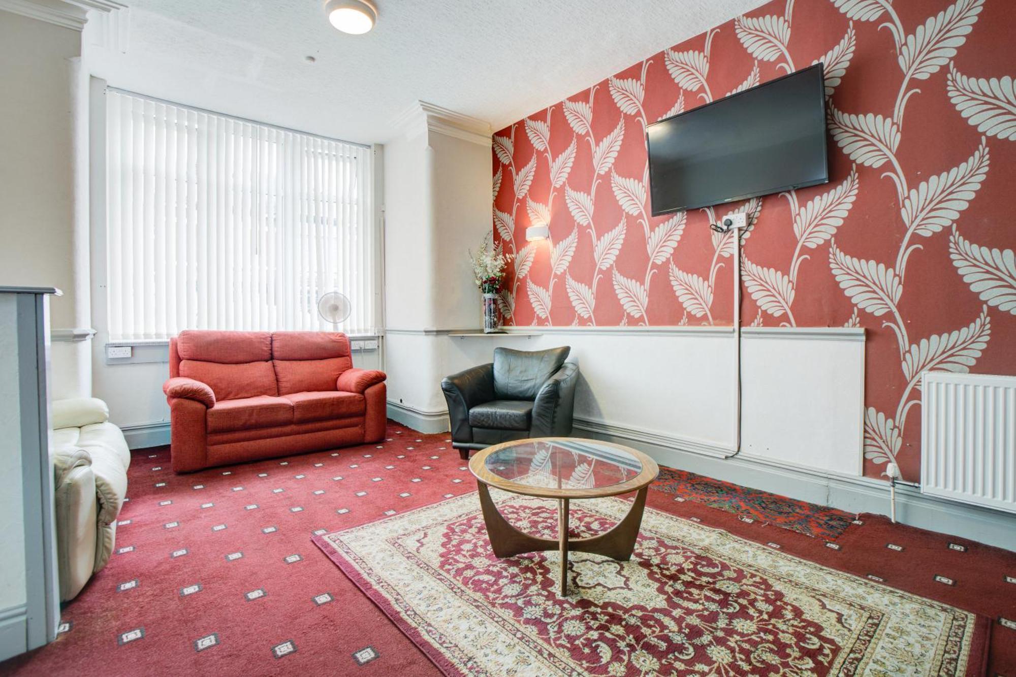 The Sandringham Court Hotel & Apartment Welcoming Large And Small Groups For 15 Years 블랙풀 외부 사진
