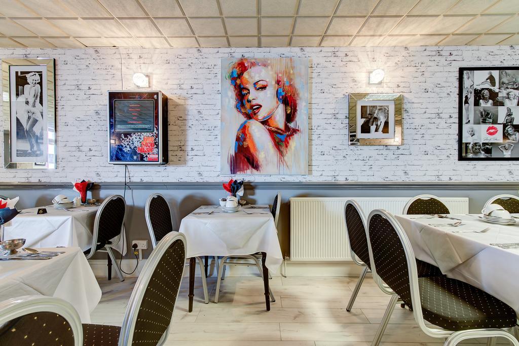 The Sandringham Court Hotel & Apartment Welcoming Large And Small Groups For 15 Years 블랙풀 외부 사진