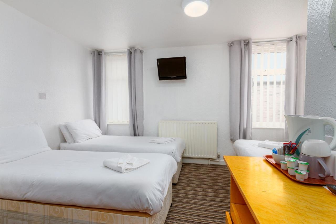 The Sandringham Court Hotel & Apartment Welcoming Large And Small Groups For 15 Years 블랙풀 외부 사진