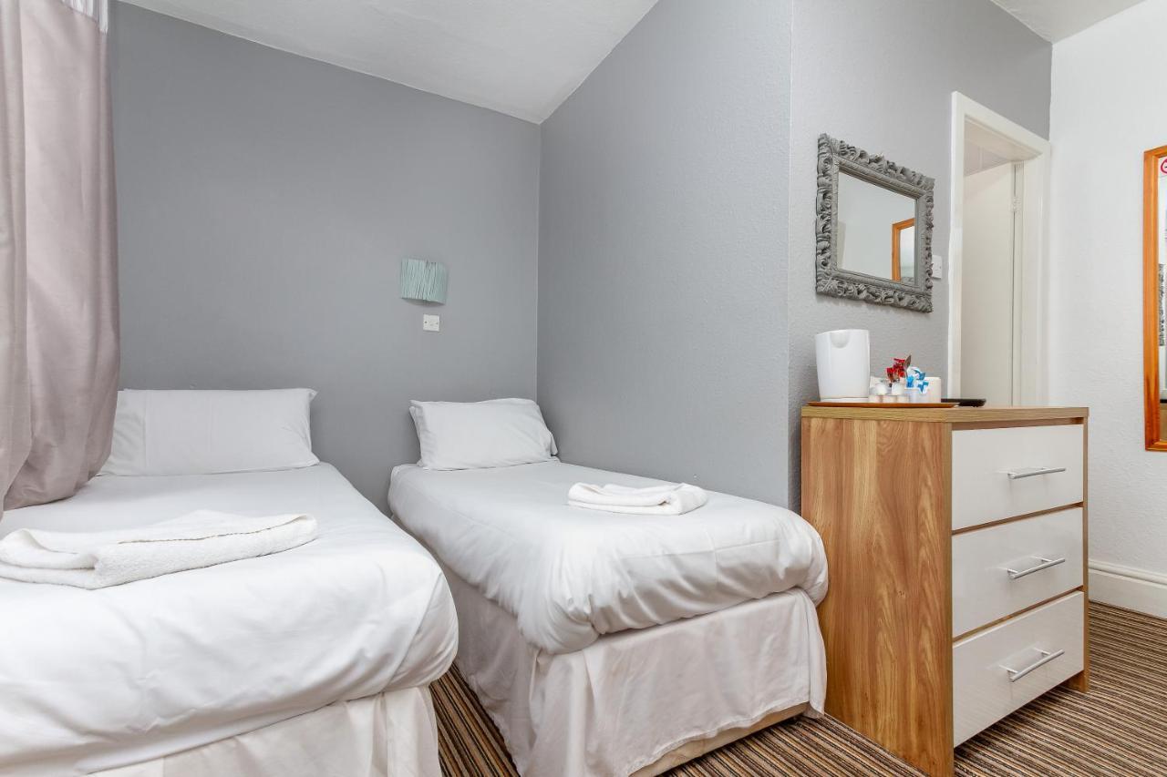 The Sandringham Court Hotel & Apartment Welcoming Large And Small Groups For 15 Years 블랙풀 외부 사진